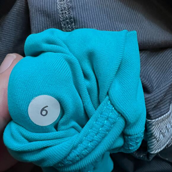 Lululemon Shorts Womens 6 Lined Running Shorts Gray Teal - Picture 5 of 7